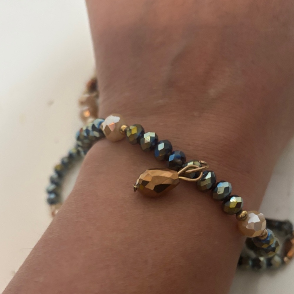 Bach Beaded set of 7 stretch bracelets with charms. NWT - Picture 13 of 15